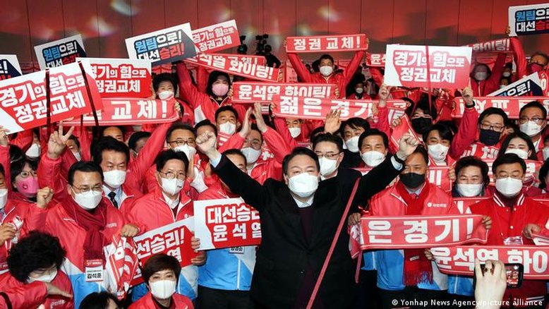 Oposição vence eleições na Coreia do Sul