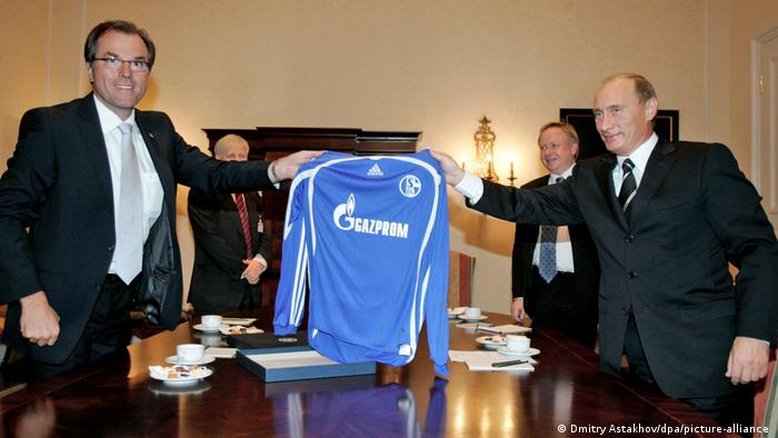 Schalke 04 dá cartão vermelho para Gazprom