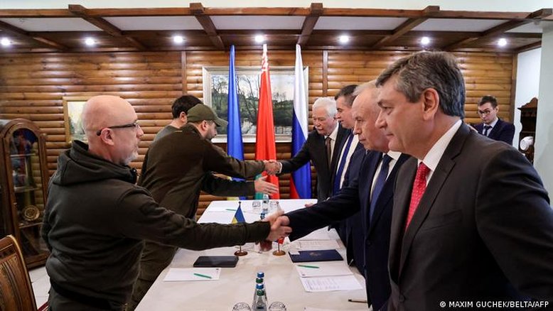 Rússia impõe condições para pôr fim aos ataques na Ucrânia