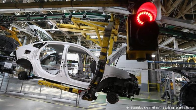 Renault recua e suspende operações na Rússia após reação