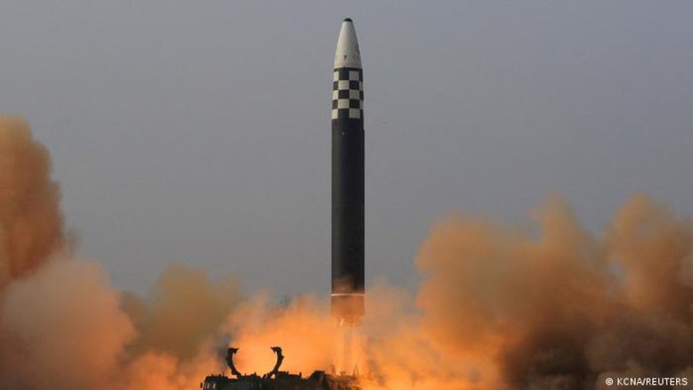 O que se sabe sobre o "míssil monstro" da Coreia do Norte