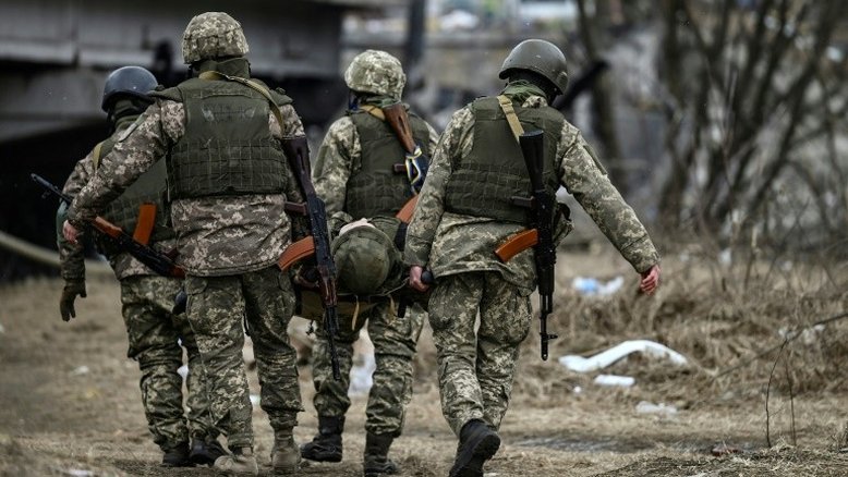 Ucrânia exige cessar-fogo 'imediato' e retirada das tropas russas em negociação