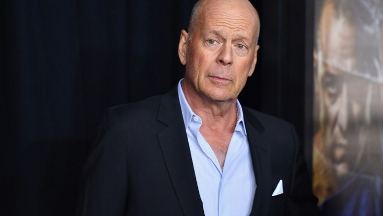 Bruce Willis vendeu mais de R$ 300 milhões em imóveis após diagnóstico de afasia