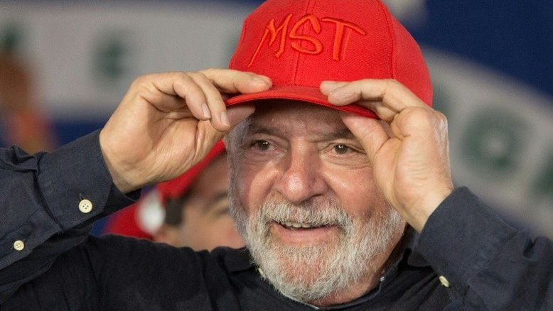 Lula quer bate-paus da CUT molestando as famílias dos deputados