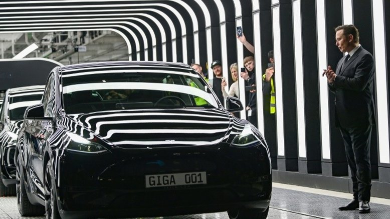 Elon Musk inaugura 'megafábrica' da Tesla na Alemanha