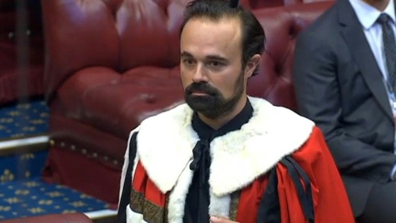 Johnson enfrenta outro escrutínio por nomear Lord um magnata russo