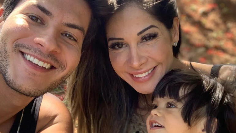 Maíra Cardi revela que perguntou a Arthur Aguiar se ele queria entrar solteiro no ‘BBB22’
