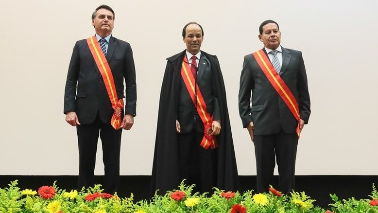 bolsonaro condecorado