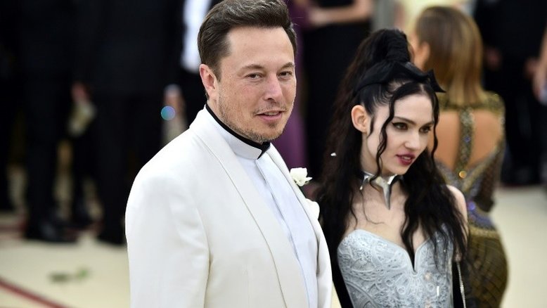 Depois de 'X', Elon Musk e a cantora Grimes têm segundo filho, uma menina chamada 'Y'