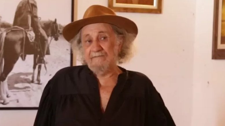 Com covid-19, cantor Elomar Figueira de Mello volta a ser intubado
