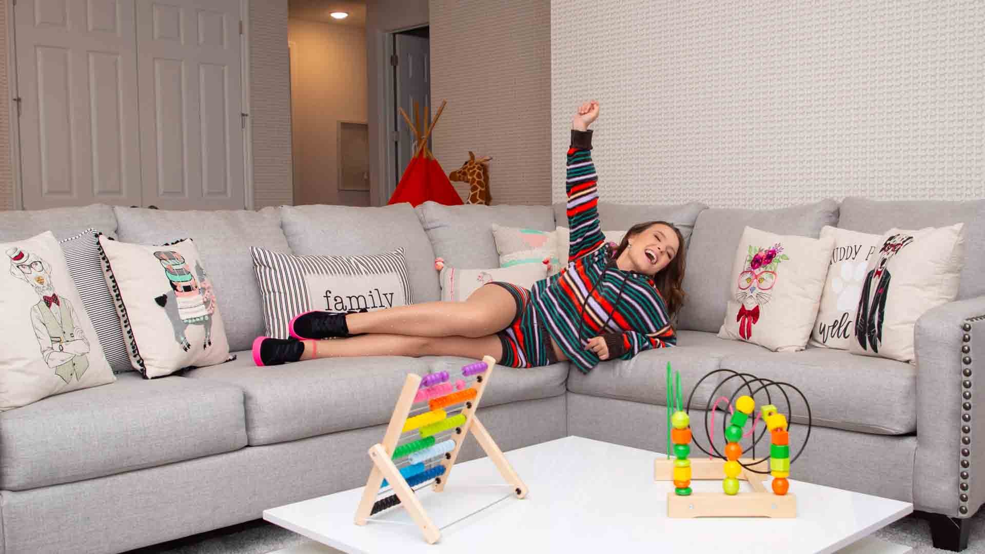 Larissa Manoela gasta R$ 7 milhões em mansão com quartos temáticos da Disney 14 Larissa Manoela gasta R$ 7 milhões em mansão com quartos temáticos da Disney
