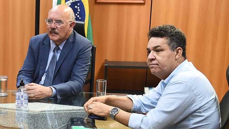 o ex-ministro da Educação Milton Ribeiro e o pastor Arílton Moura