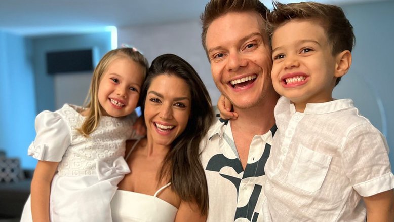 Thais Fersoza conta primeira vez dos filhos vendo pessoas sem máscaras nas ruas