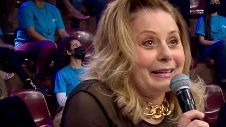Vera Fischer revela a Faustão: 'Não tinha celular até o começo da pandemia'