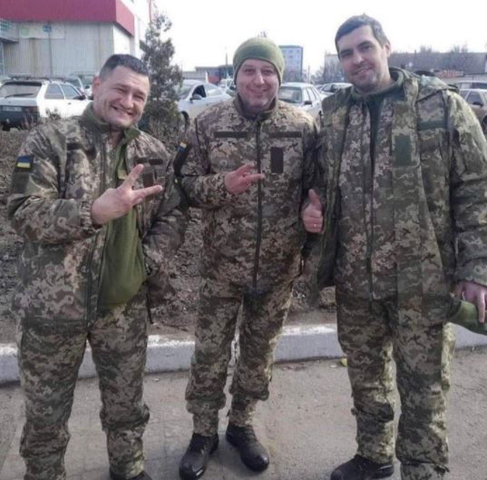 Treinador do Sheriff abandona vida pessoal e vai para a guerra contra a Rússia 4 Treinador do Sheriff abandona vida pessoal e vai para a guerra contra a Rússia