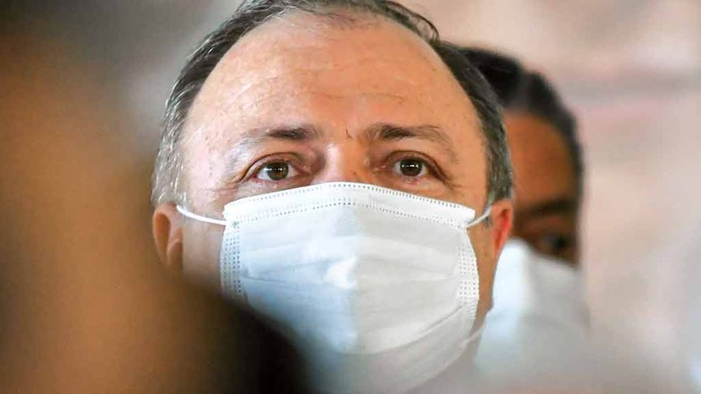 Eduardo Pazuello, ex-ministro de Bolsonaro, foi indiciado na CPI da Covid-19