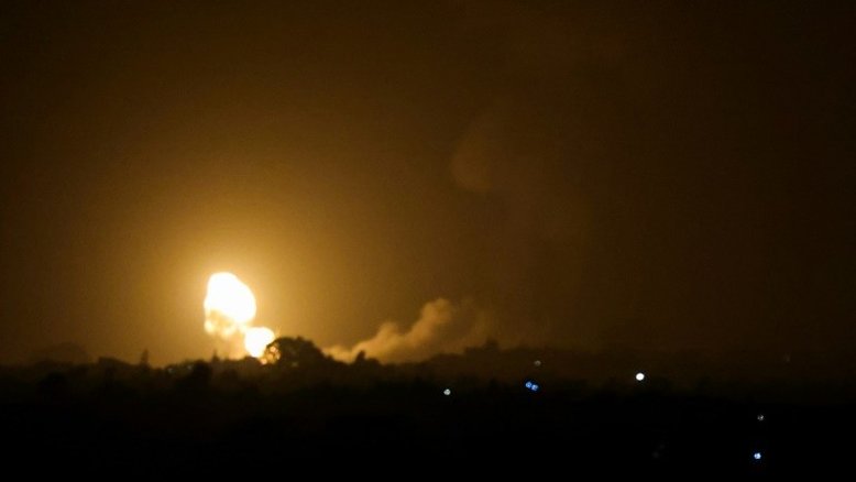 Tensão aumenta após disparo de foguete na direção de Israel e ataques contra Gaza