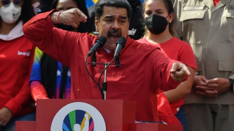 Chavismo comemora 20 anos da volta ao poder de Chávez após golpe frustrado