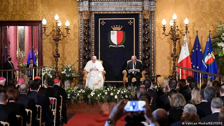Em Malta, papa faz sua crítica mais dura à guerra na Ucrânia