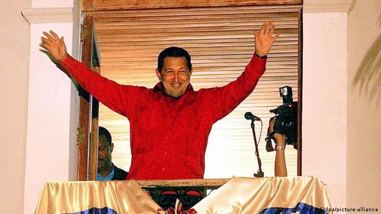 Tentativa de golpe que forteleceu Hugo Chávez completa 20 anos