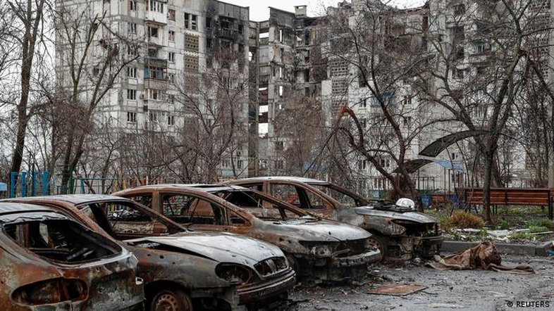 Rússia diz ter controlado porto em Mariupol