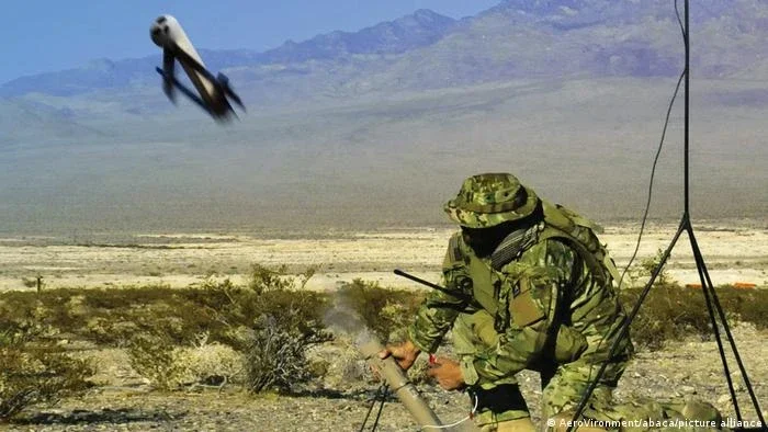 Drones trazem nova era e riscos nos combates armados