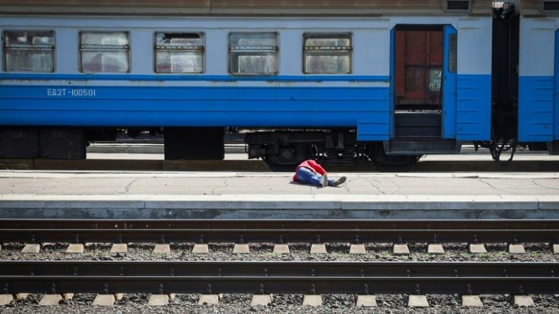 Zelensky pede 'resposta mundial firme' após massacre de civis em Kramatorsk