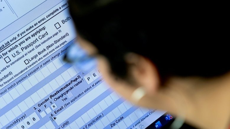 Homem, mulher, ou X: passaporte não binário chega aos EUA