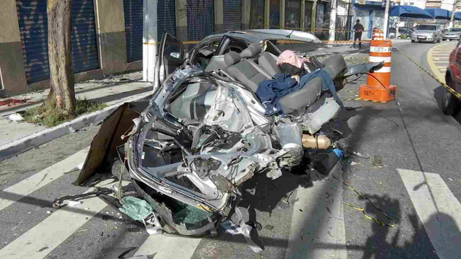 SP: Acidente deixa três mortos e dois feridos; motorista é preso
