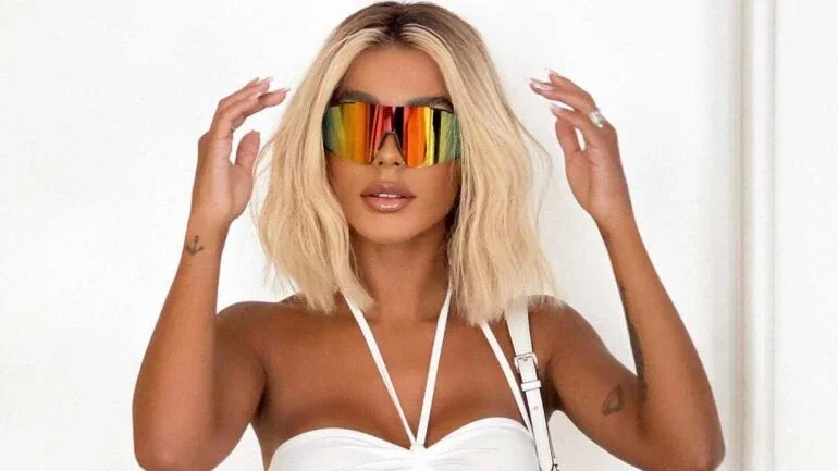 Brunna Gonçalves posa com look sexy e Ludmilla se derrete: 