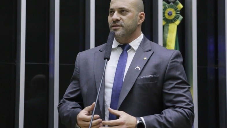RJ: Daniel Silveira é preso pela Polícia Federal