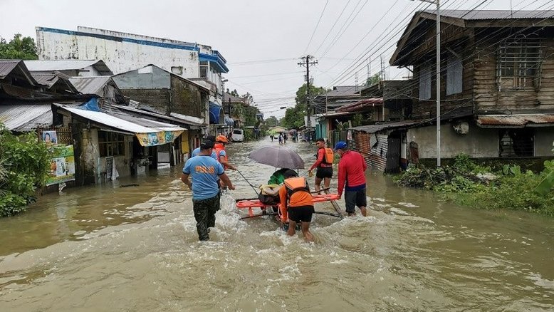 Equipes de emergência procuram sobreviventes de deslizamentos nas Filipinas