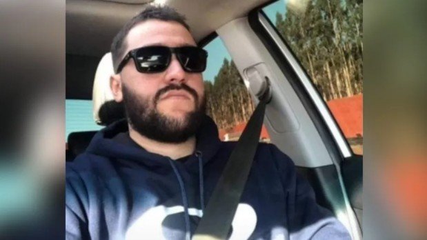 SP: Casal morre em acidente de trânsito; criança de 2 anos recebe alta de hospital 10 SP: Casal morre em acidente de trânsito; criança de 2 anos recebe alta de hospital