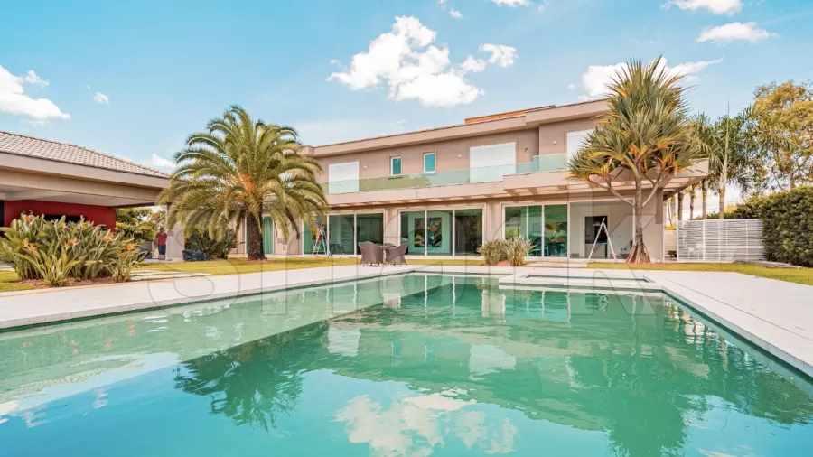 Sertanejo aluga casa que foi de Whindersson por R$ 60 mil por mês, diz colunista