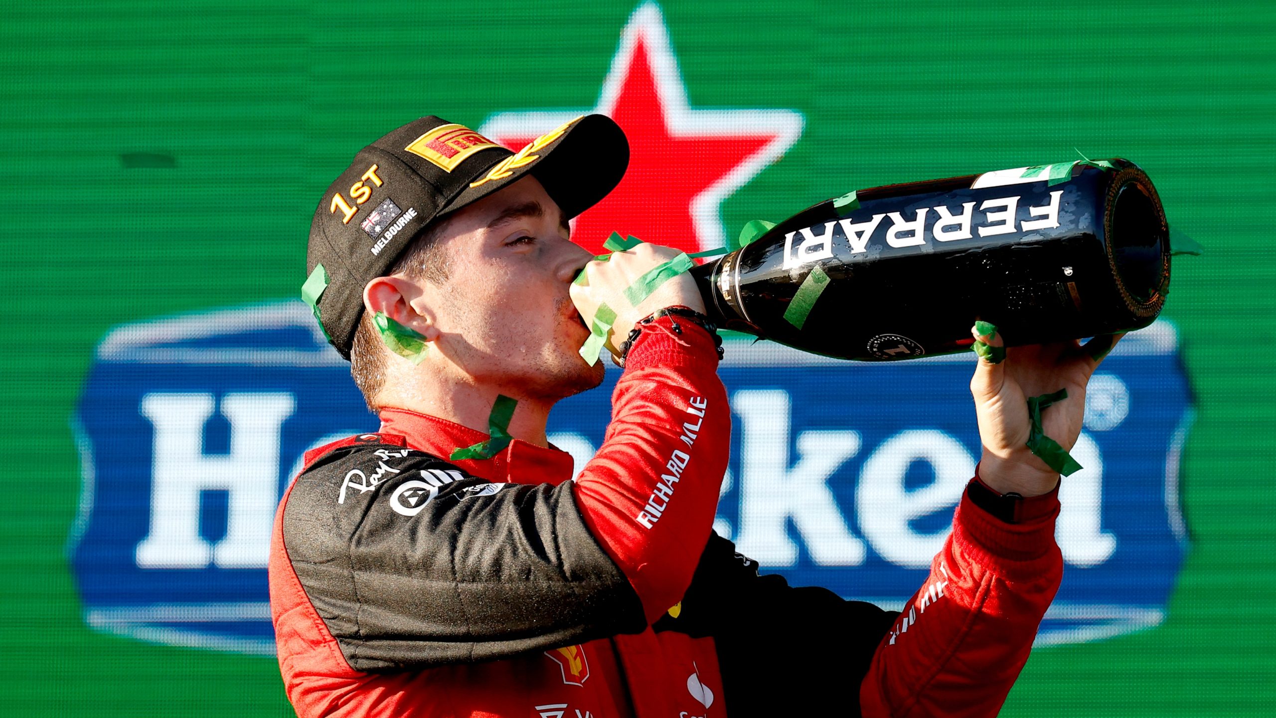 F1: Leclerc vence GP da Austrália e Verstappen abandona corrida