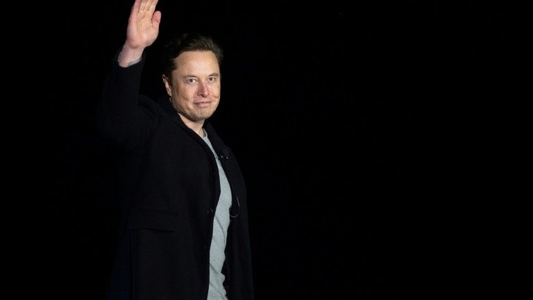 Polêmicas e gafes: os tuítes memoráveis de Elon Musk