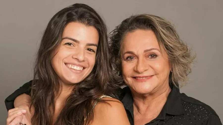 Fafy Siqueira revela mulher que 'cansou de esconder' e com quem se casou