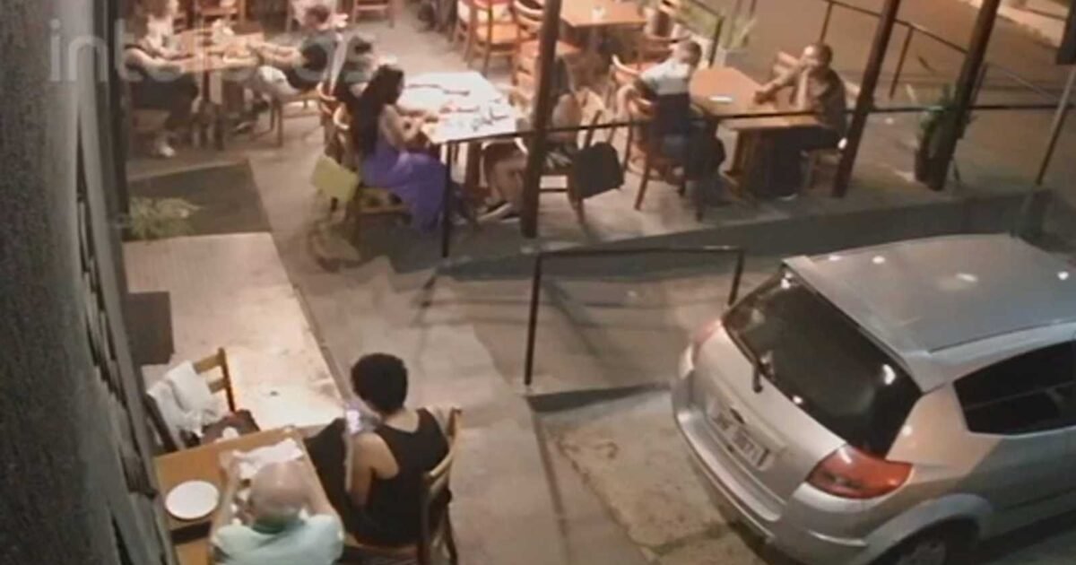 Vídeo: idosos são flagrados furtando bolsa de cliente em restaurante no df