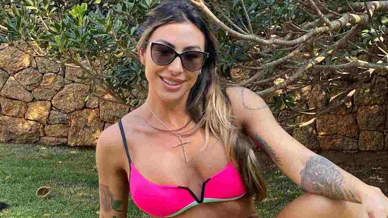 Jaque Khury desabafa após ser criticada por tratamento de flacidez: 'É pecado?'