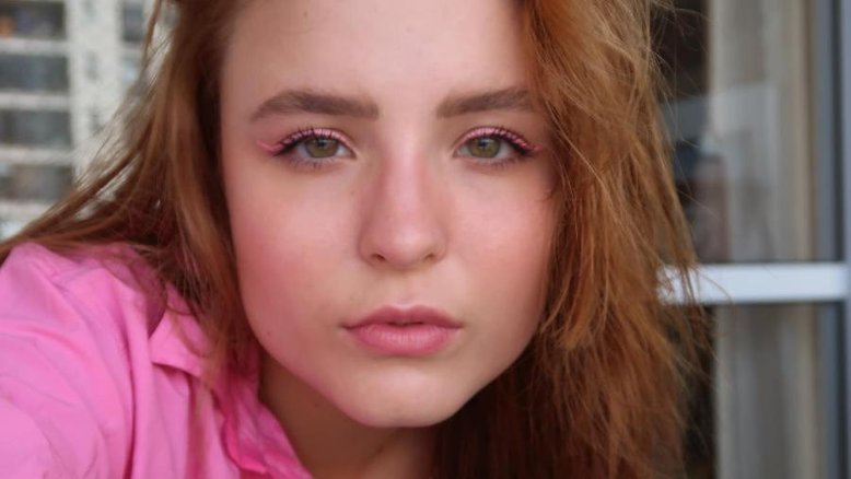 Noiva aos 21 anos, Larissa Manoela já teve outros 5 namorados; relembre