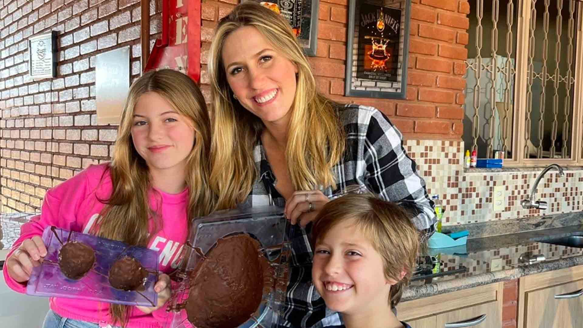 Lorena Queiroz curte Páscoa em família: 'Uma das datas que mais gosto'