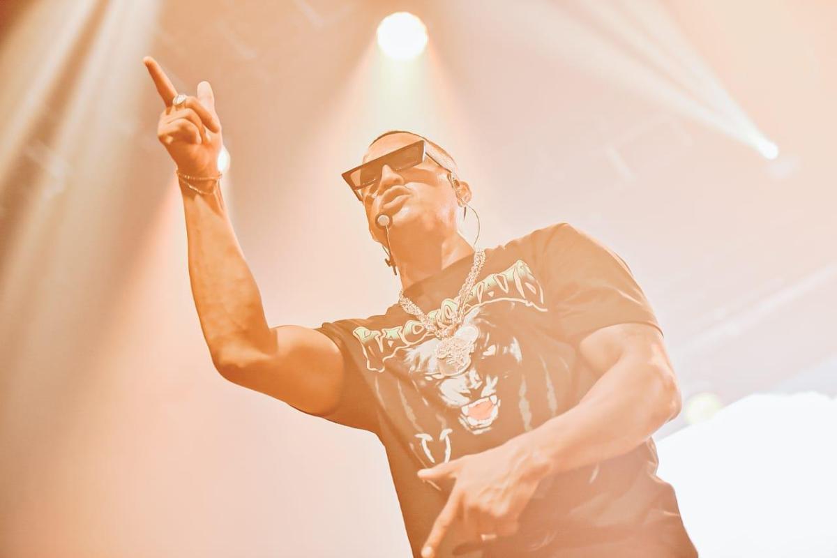 Racionais MC's fazem show histórico em SP adiado em dois anos pela pandemia 6 Mano Brown, líder dos Racionais MC's