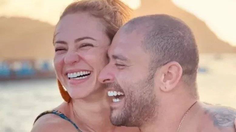Paolla sobre felicidade com Diogo Nogueira: ‘Por que não mostrar?’