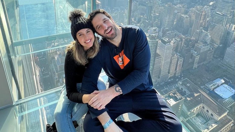 Rafinha Bastos se casa com Vivi Tomasi Paiva: ‘Parceira de todos os dias’