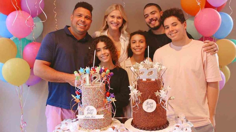 Ronaldo comemora aniversário dos filhos Ronald e Maria Alice com família completa