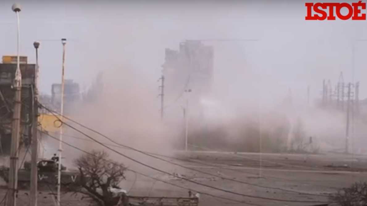 Vídeo mostra bombardeios em território de batalhão ucraniano
