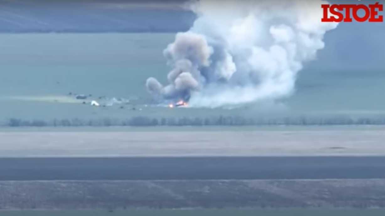 Vídeo- Ucranianos divulgam imagens do que seria a destruição de artilharia russa