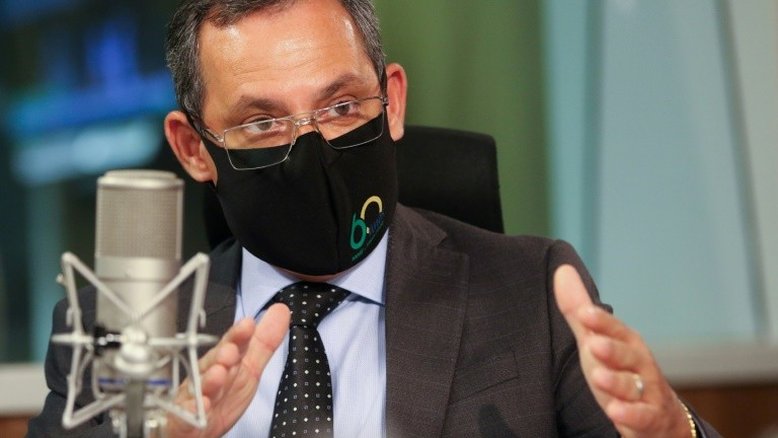 Bolsonaro demite presidente da Petrobras após 40 dias no cargo