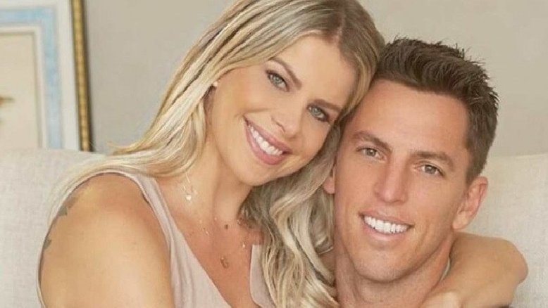 Questionada sobre o seu divórcio, Karina Bacchi cita adultério e Bíblia