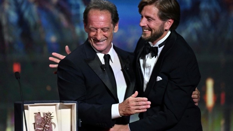 Sueco Ruben Ostlund ganha sua segunda Palma de Ouro por 'Triangle of Sadness'